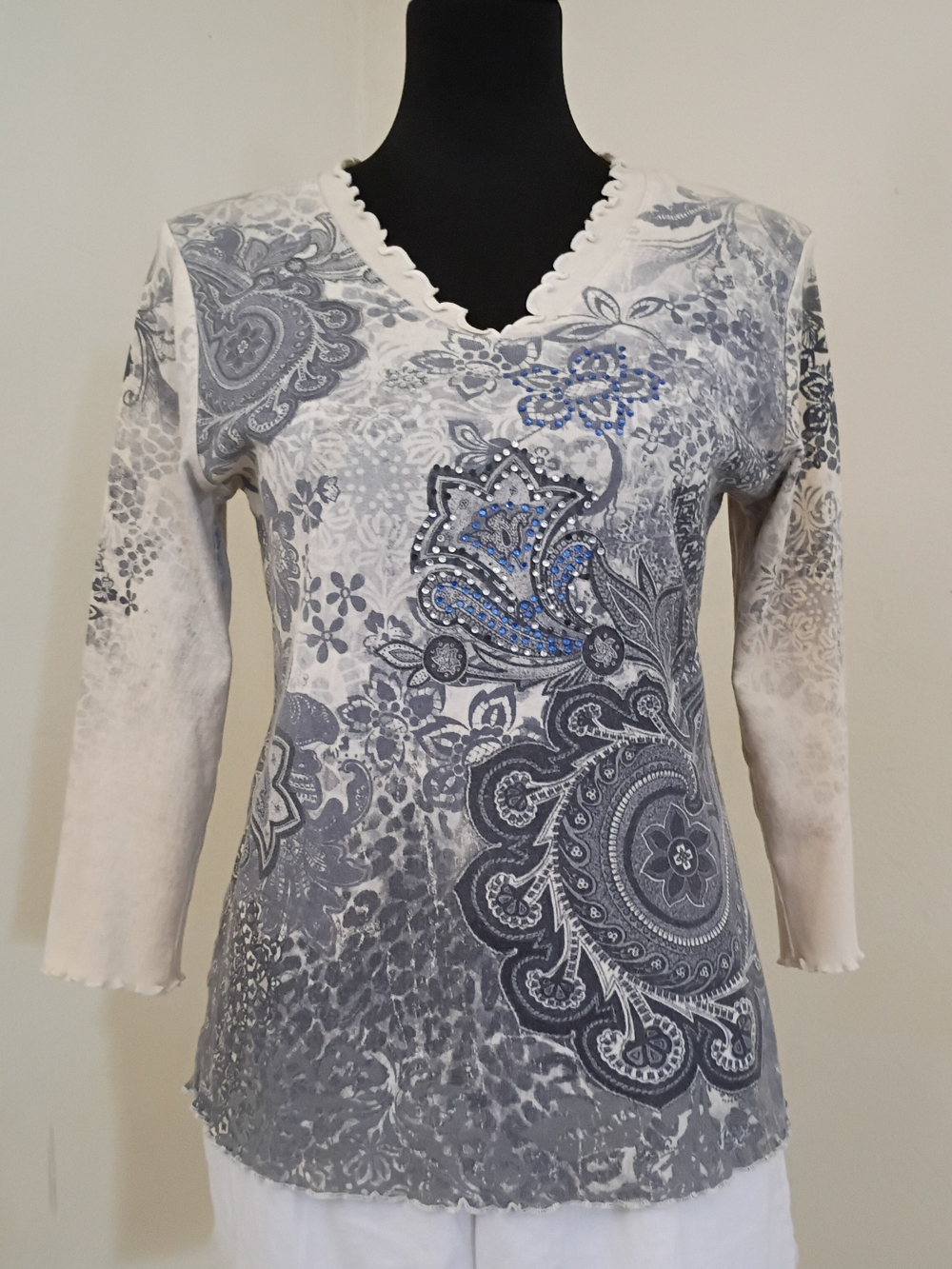 Cactus Gray Paisley Long Sleeve V-Neck Top with Blue Rhinestones